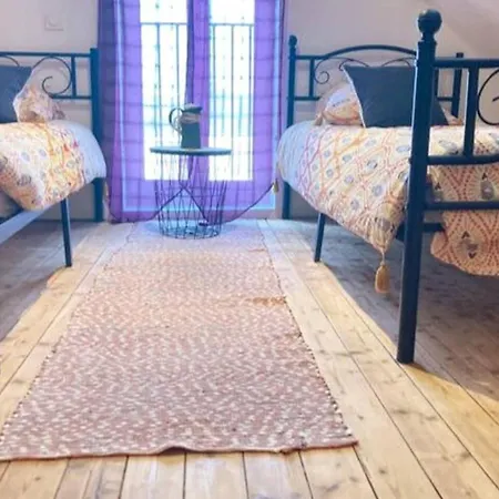 Propriete De 3 Chambres Avec Terrasse Et Wifi A Aube Casa de Férias