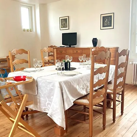 Casa de Férias Propriete De 3 Chambres Avec Terrasse Et Wifi A Aube Aube (Orne)