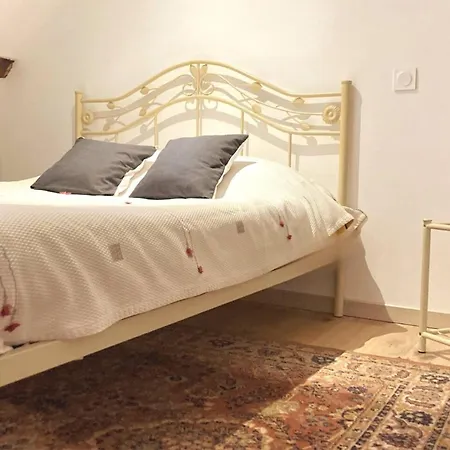 Casa de Férias Propriete De 3 Chambres Avec Terrasse Et Wifi A Aube *